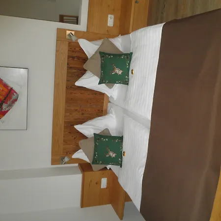 ゲストハウス ペンションバールヴァイン ザルツブルク