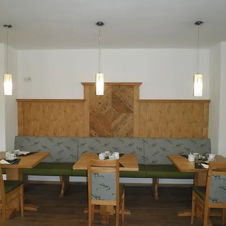 Ballwein Guest house 2*