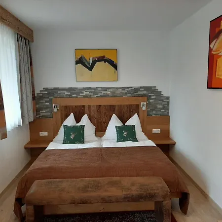 Ballwein Guest house 2*